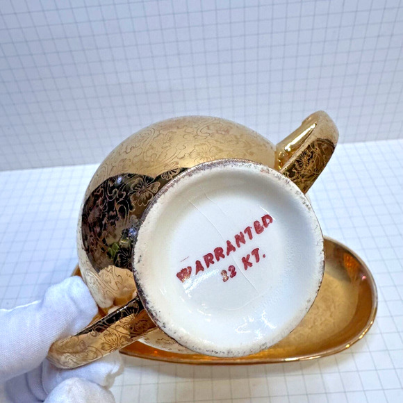 VTG MCM Lady Hamilton 22k Warranted Gold Cup Pair Floral Etching w Saucer Set - Picture 8 of 16